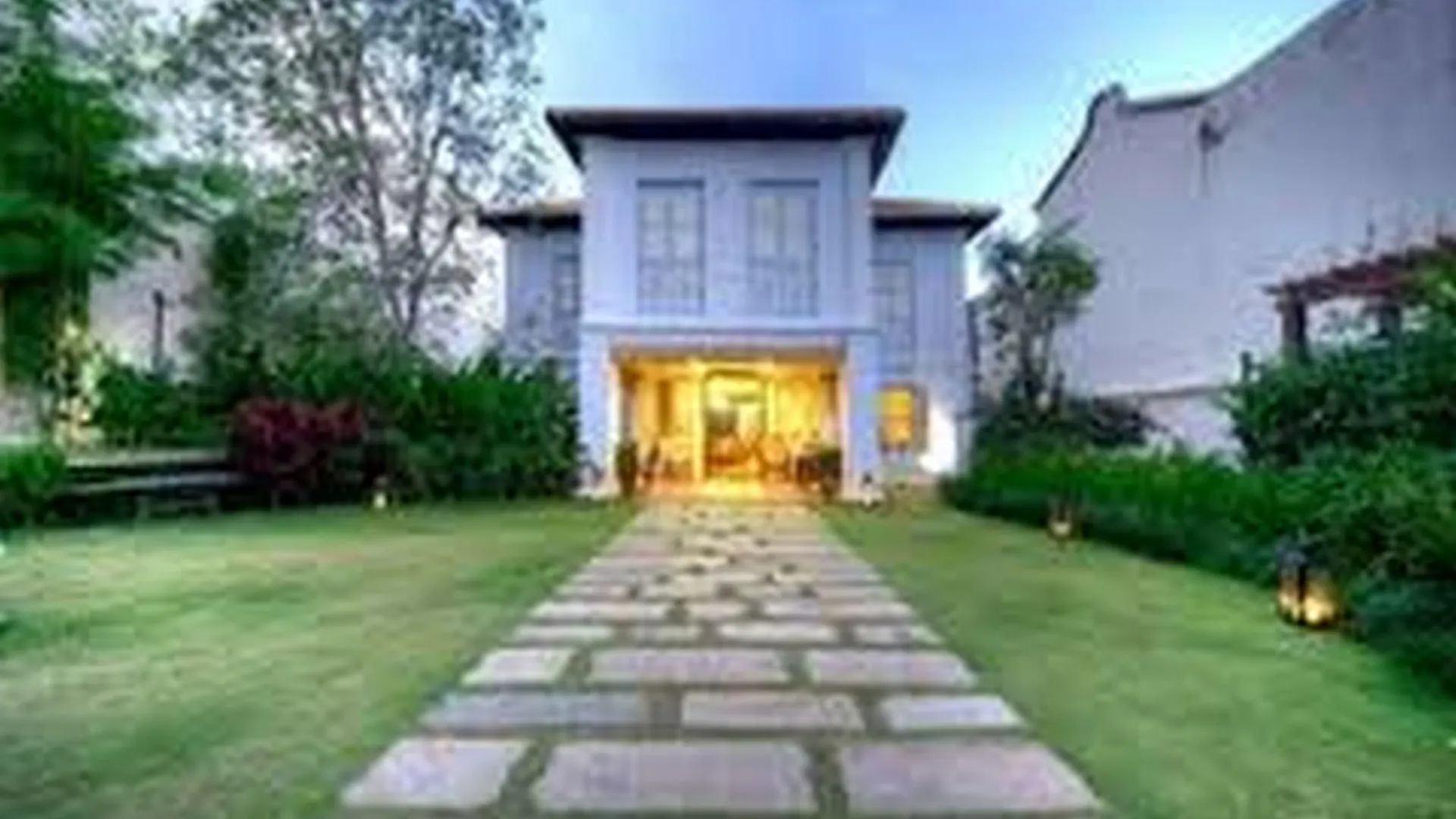 23 Love Lane Hotel George Town