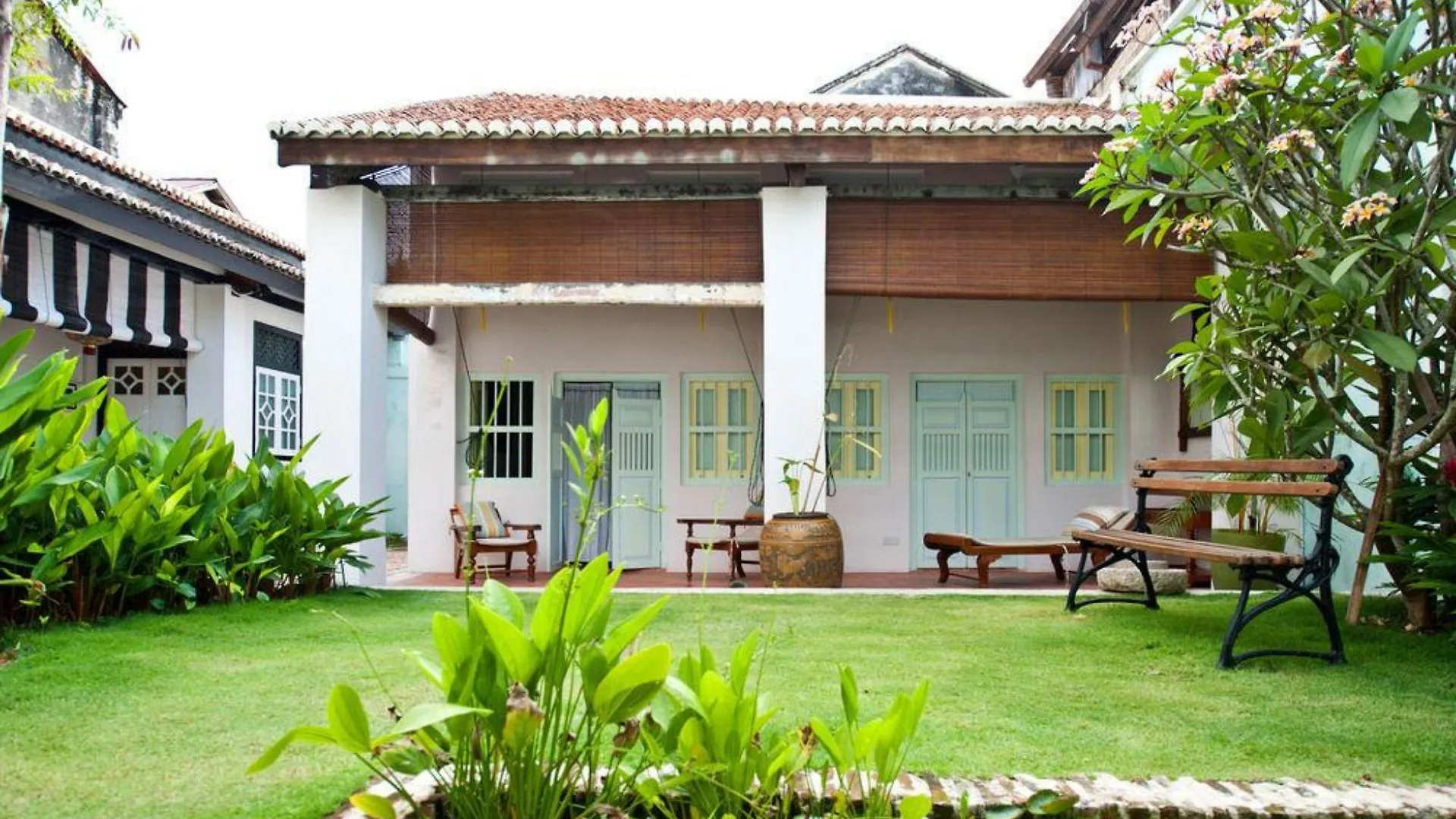 23 Love Lane Hotel George Town