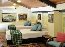 23 Love Lane Hotel George Town